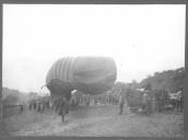 Lançamento de balão dirigível.