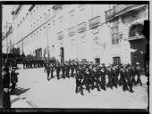 "Revista naval. Desfile de marinheiros."