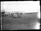 "Exercícios no hipódromo de Belém."