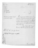Correspondência entre o Ministério da Guerra e as Divisões Militares acerca da apresentação de oficiais.