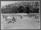 Jogo de futebol.