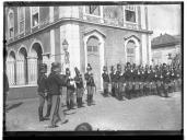 "Visita do rei D. Manuel II à Artilharia de Queluz."