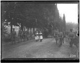 "Militares portugueses num funeral".