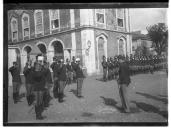 "Visita do rei D. Manuel II à Artilharia de Queluz."