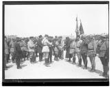 Cerimónia militar com comandante da base de Cherburgo.