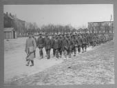 Desfile de prisioneiros alemães.