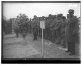 Militar em cerimónia fúnebre.