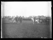 "Exercícios no hipódromo de Belém."