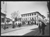 "Edifício do quartel general".