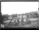 Militares durante uma refeição.