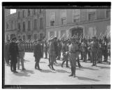 Cerimónia militar com comandante da base de Cherburgo.